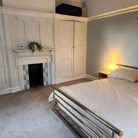 Apartment Spacious Guest Flat Near Roundhay Park